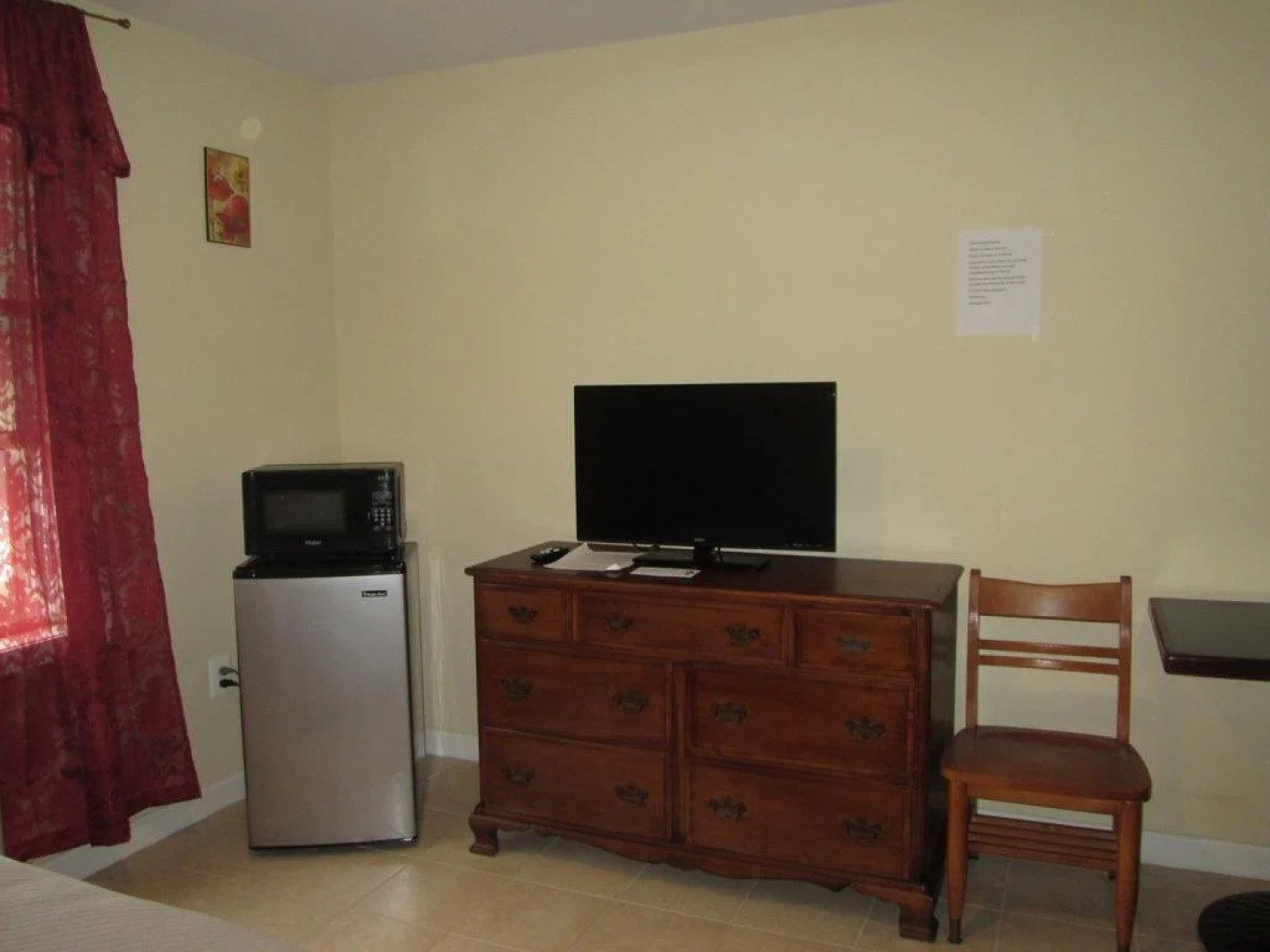 Misquamicut Beach Front Inn