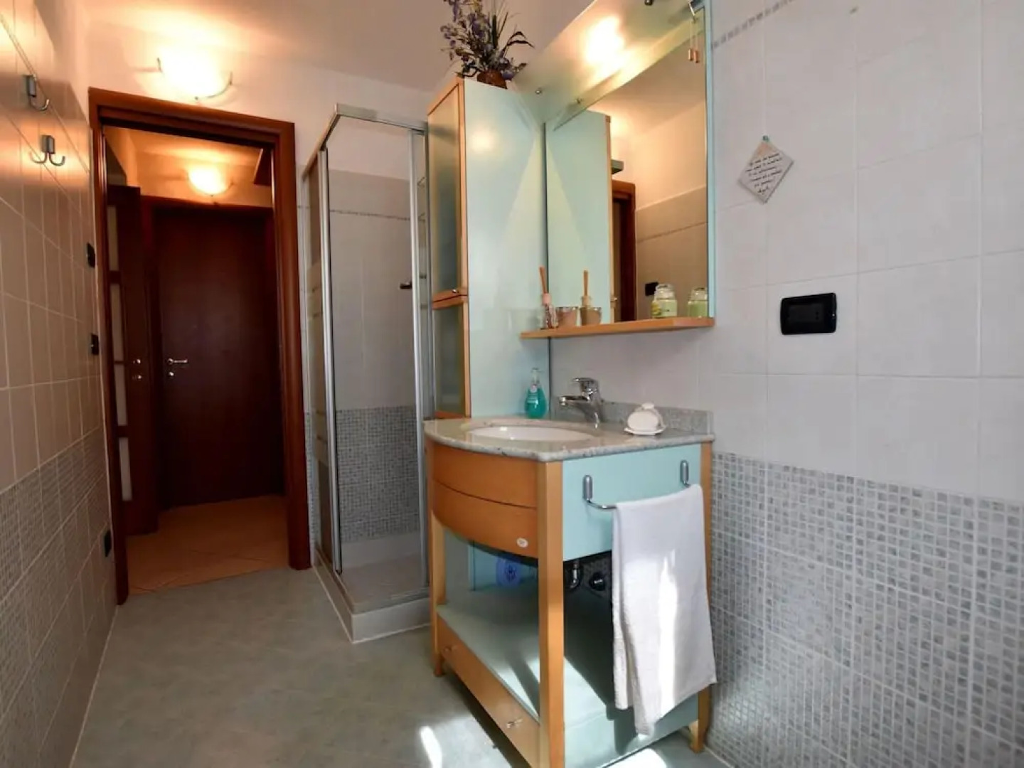 Flat in Villa, With Garden, Barbecue