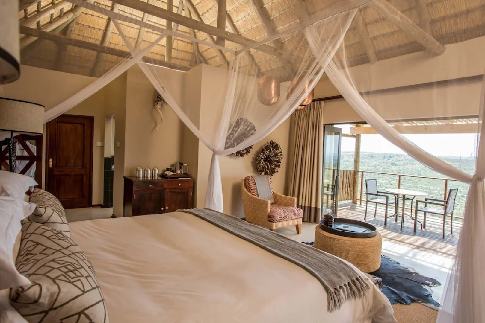 Umzolozolo Private Safari Lodge