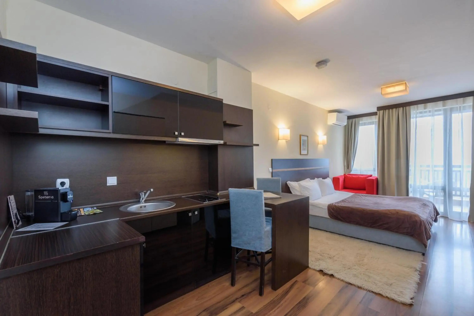 St. George Ski & Holiday