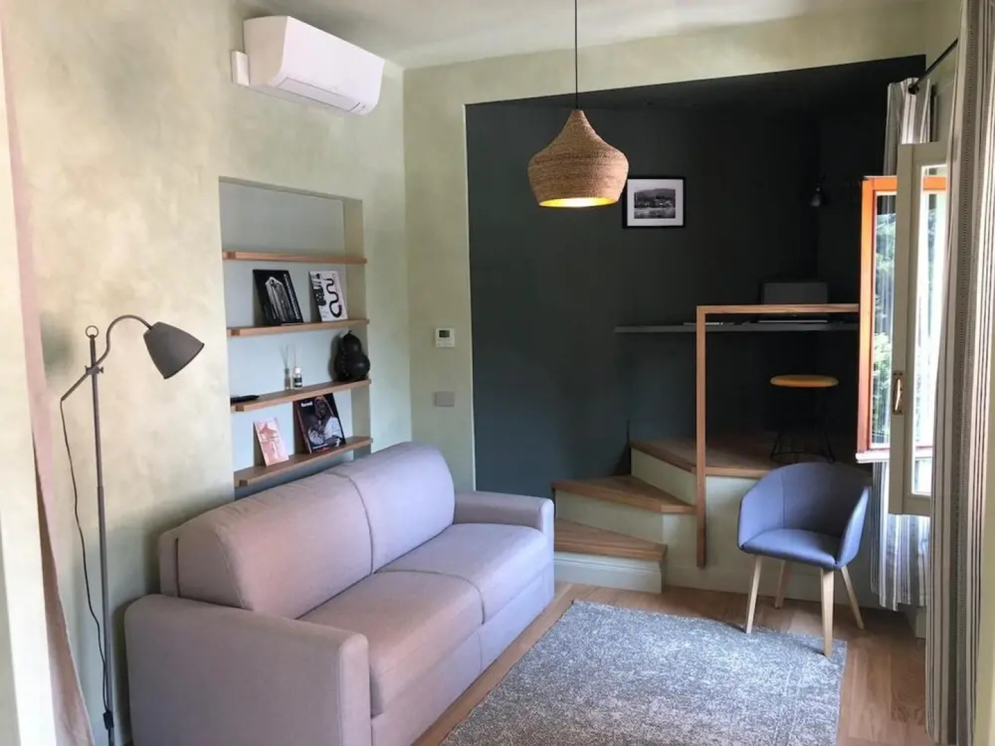 Carola B Tastefully Furnished Apartment Lakefront