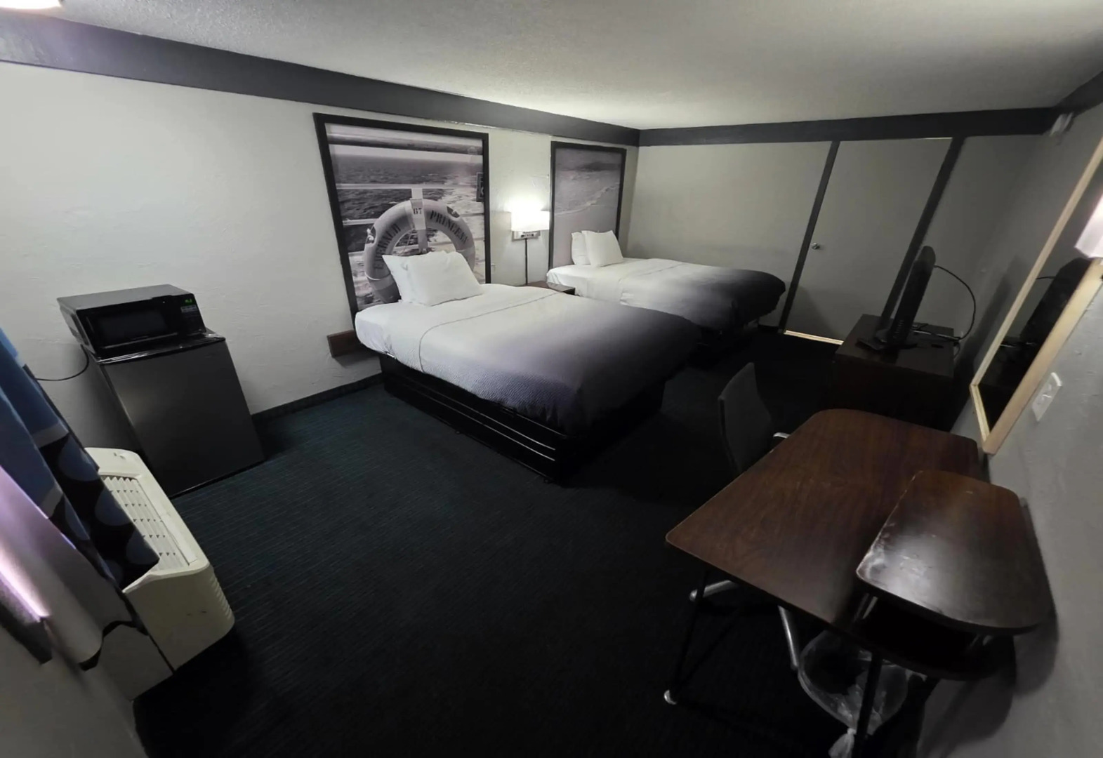 Super 8 by Wyndham Lantana West Palm Beach