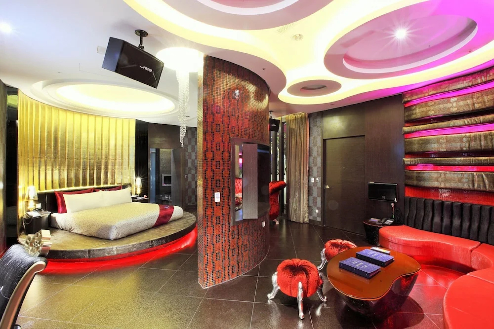 Icloud Luxury Resort and Hotel