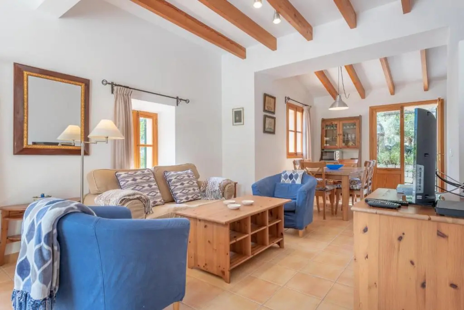 Deià semi-detached sunny country house, near GR221