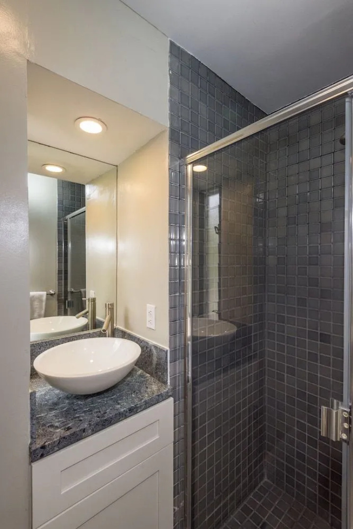 Kapalua Bay Villas 17B3 by RedAwning