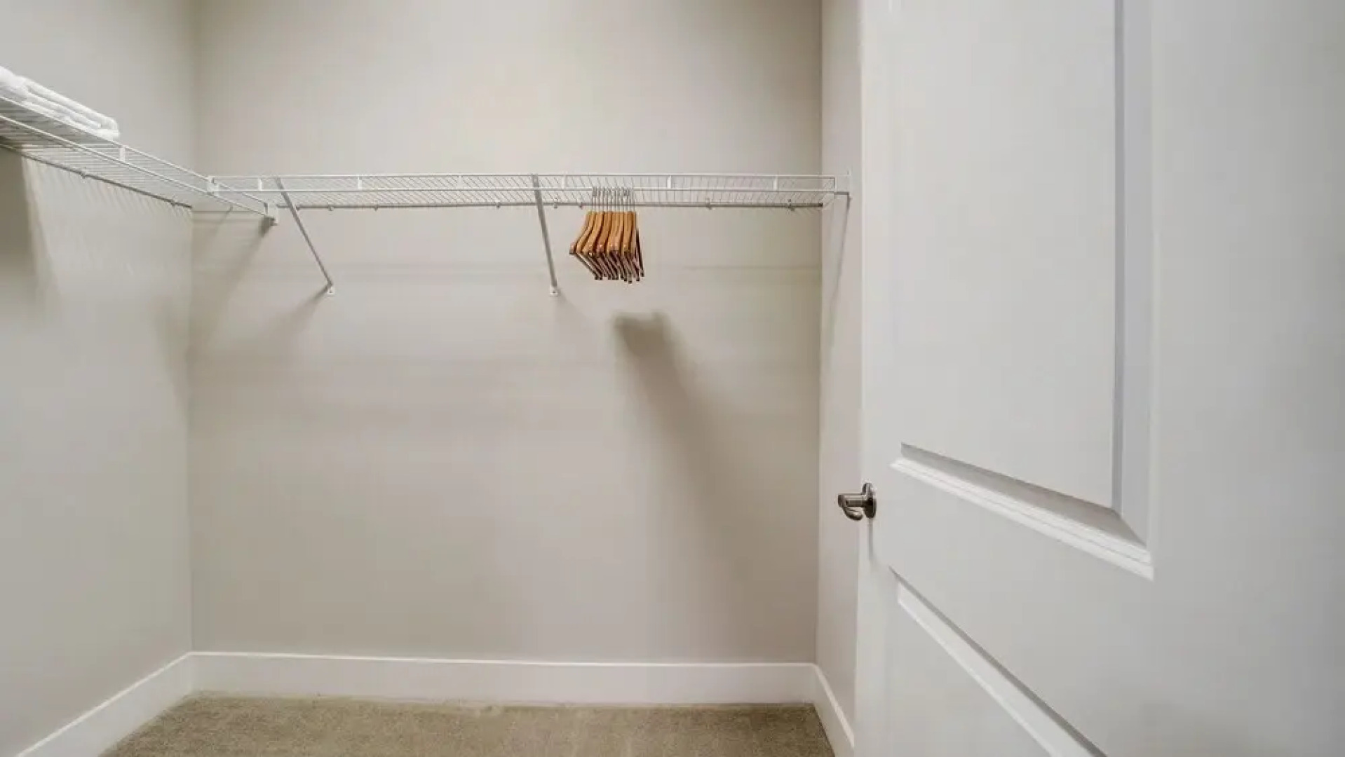 FRONTDESK Flats on 4th Apts Downtown Birmingham