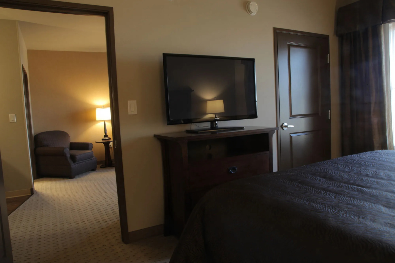 Teddy's Residential Suites Watford City