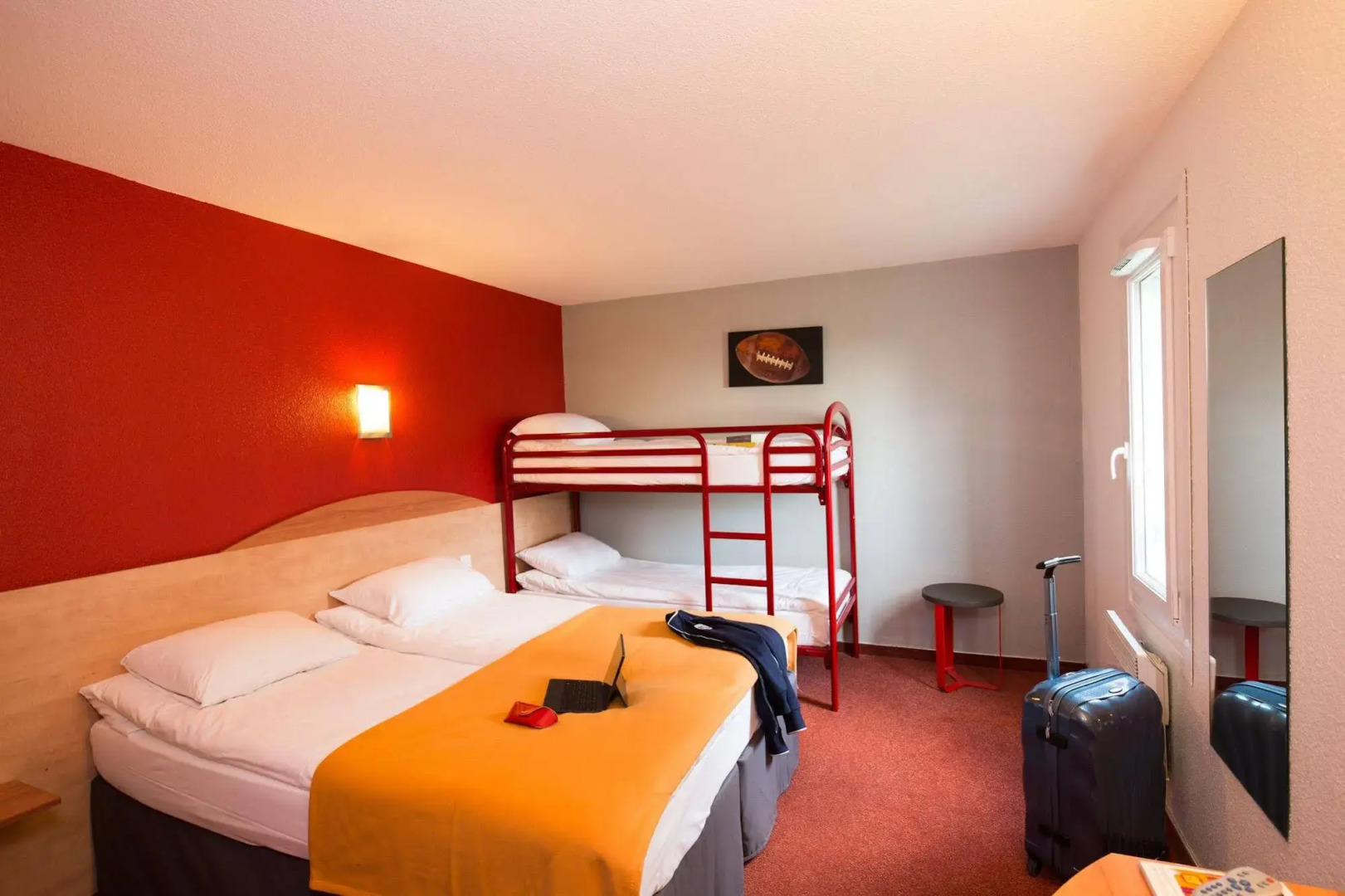 Kyriad Direct Orleans Ouest