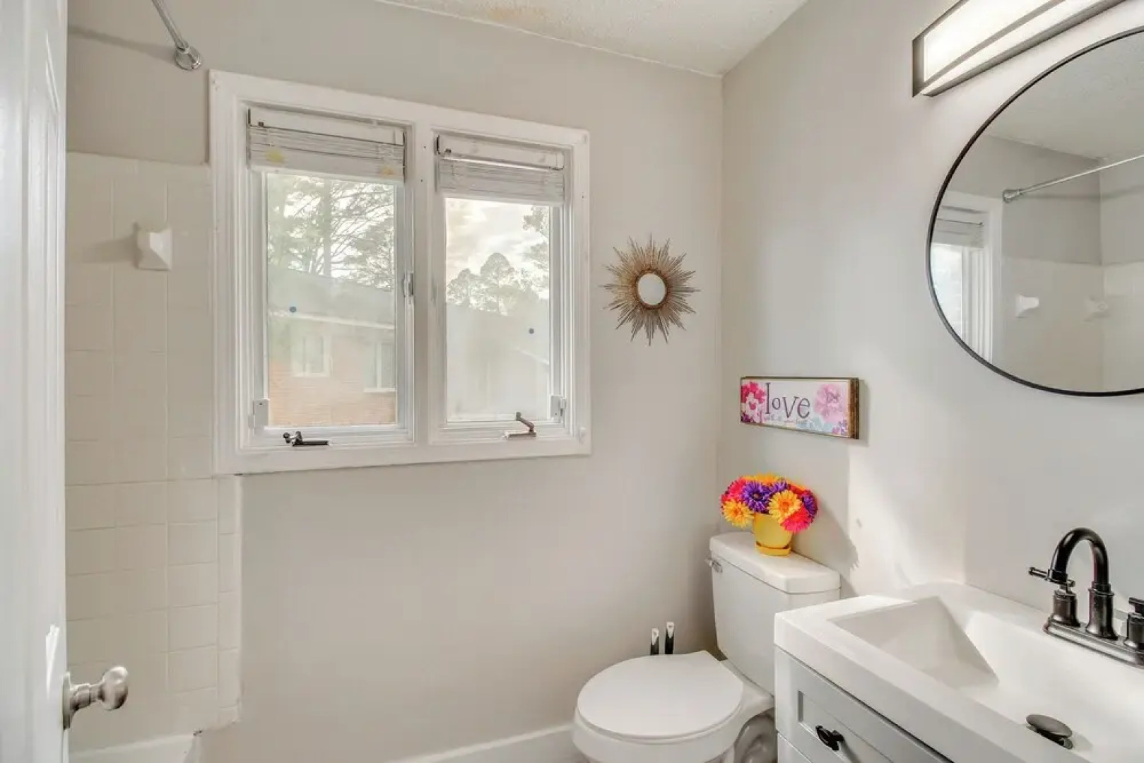 Easy Access to I-77 & I-20: Columbia Duplex!