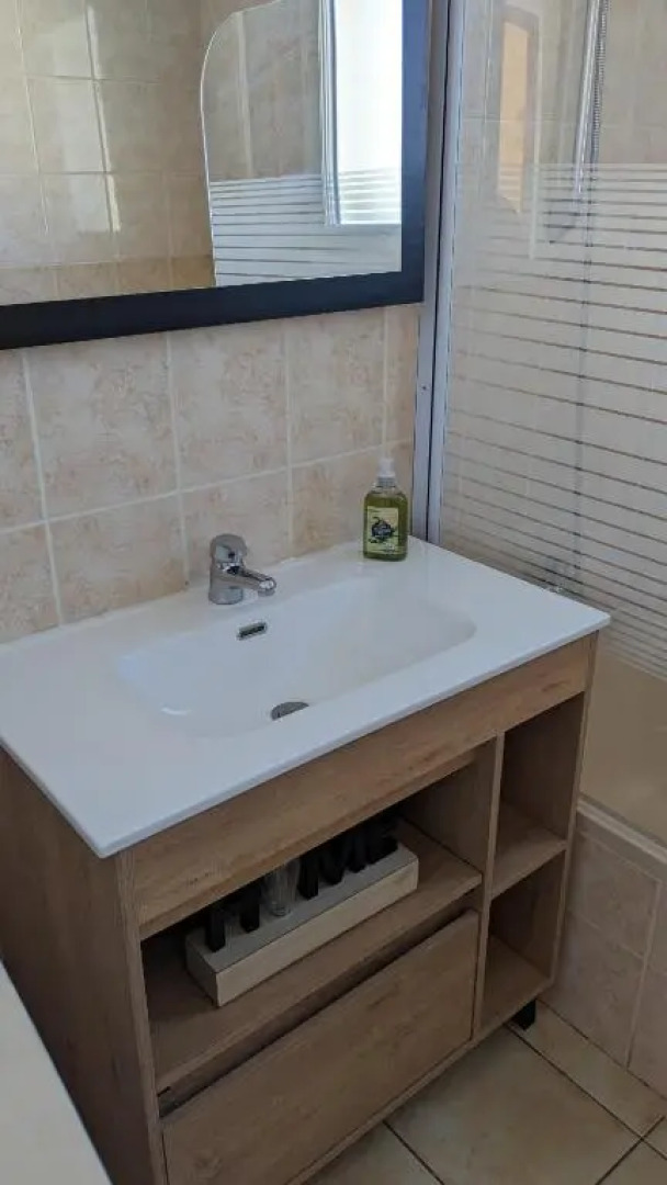 Belle villa de 90m2 au calme avec jardin et parking à 10 mn de la mer en voiture