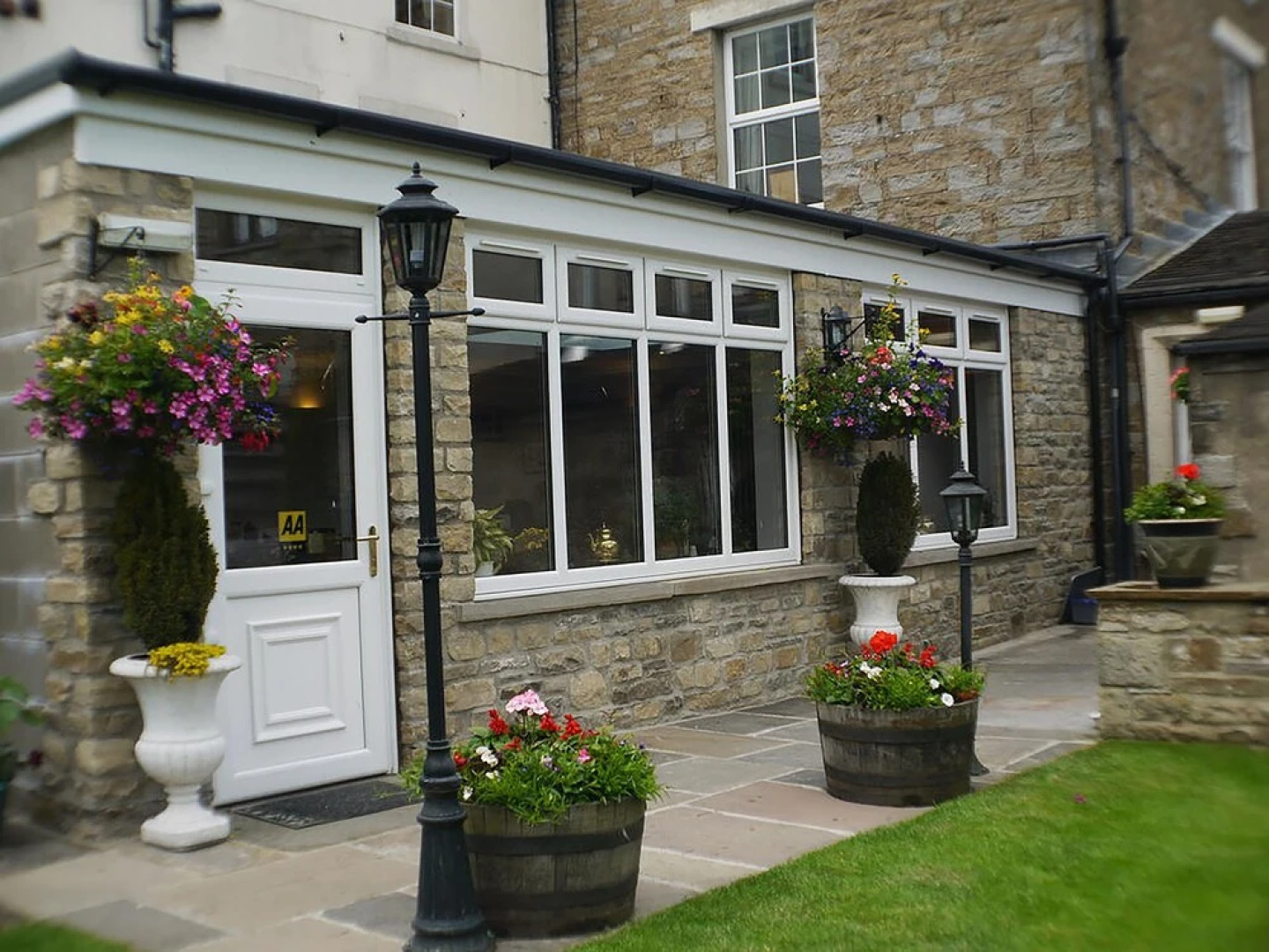 Middle House