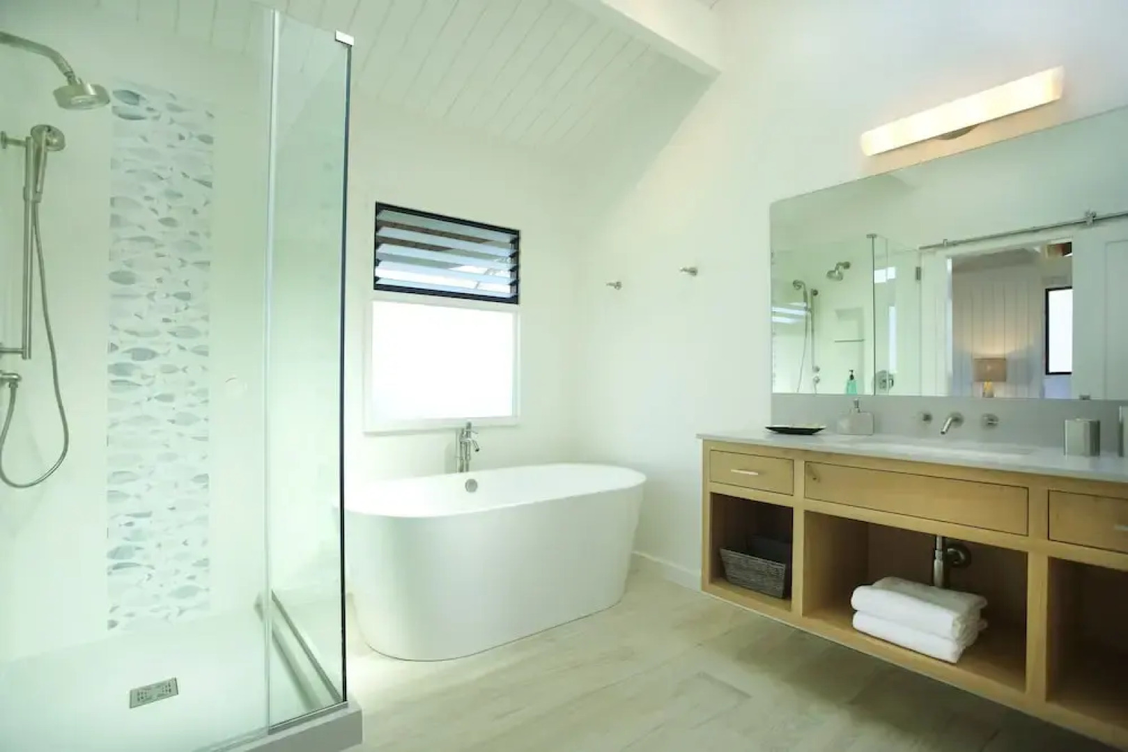 Haena Kai 3 Bedroom Home by RedAwning