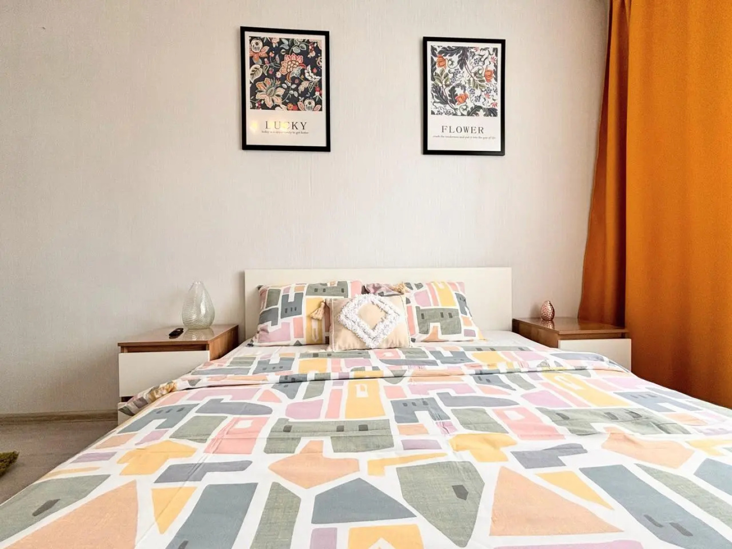 Апартаменты на улице Иосифа Каролинского 16