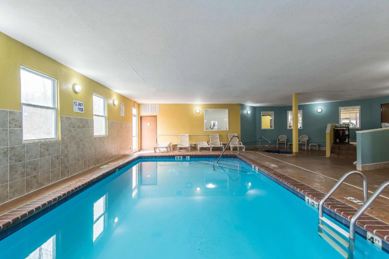 Quality Suites Kansas City International Airport