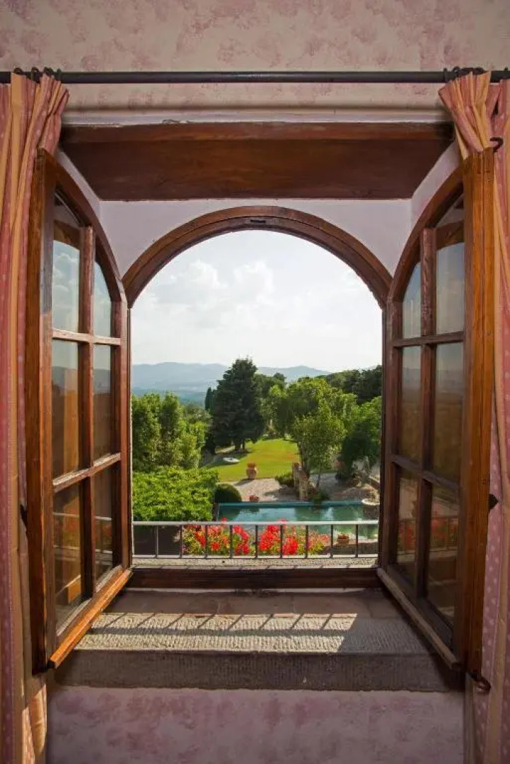 La Piazza di San Donato