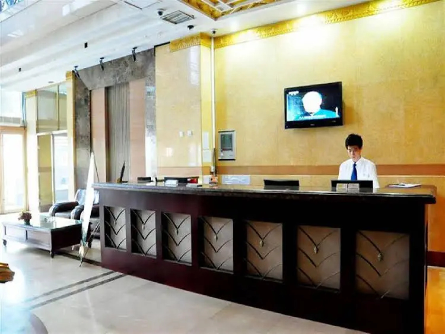 Greentree Inn Dalian Railway Station Second Express Hotel