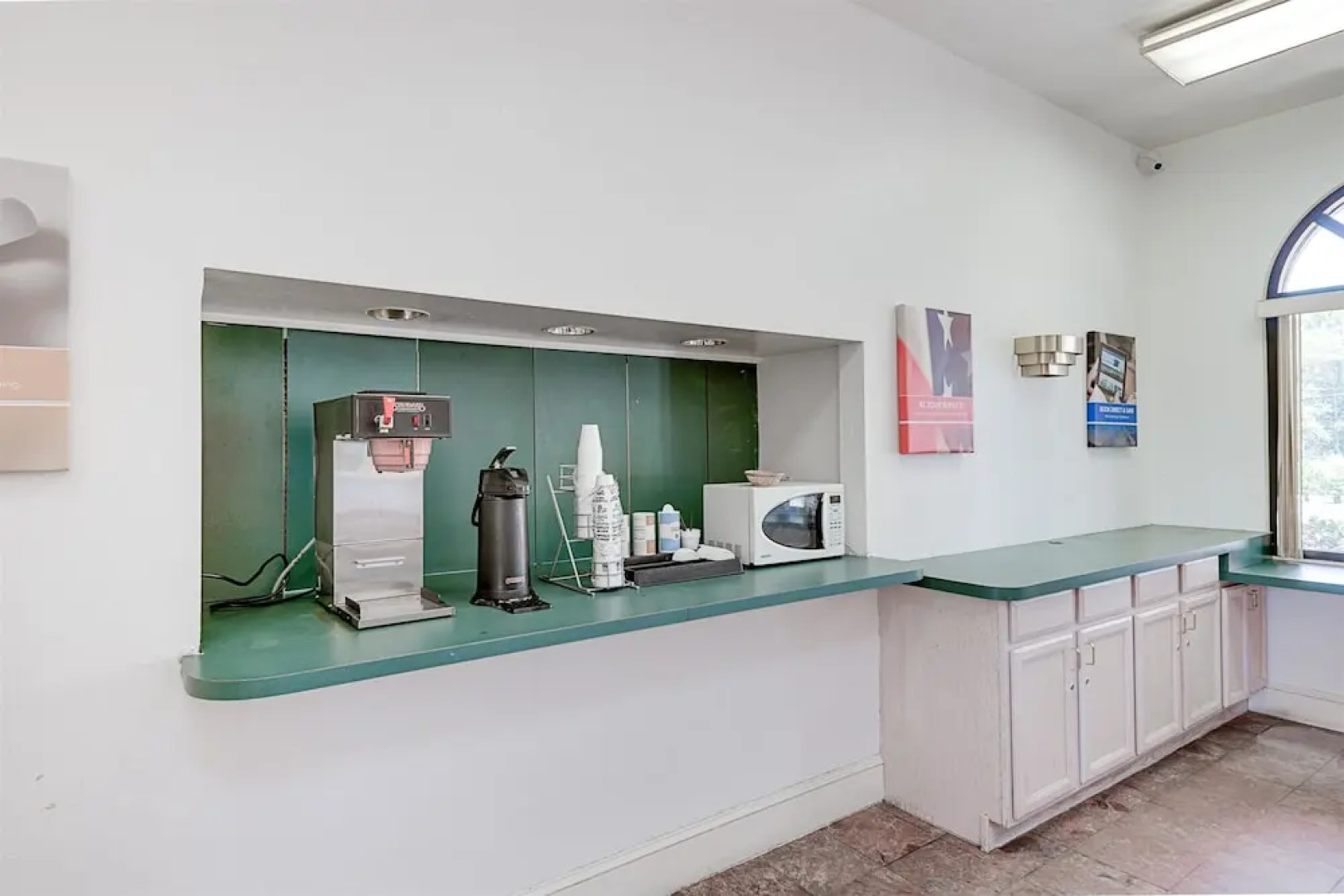 Motel 6 - High Point