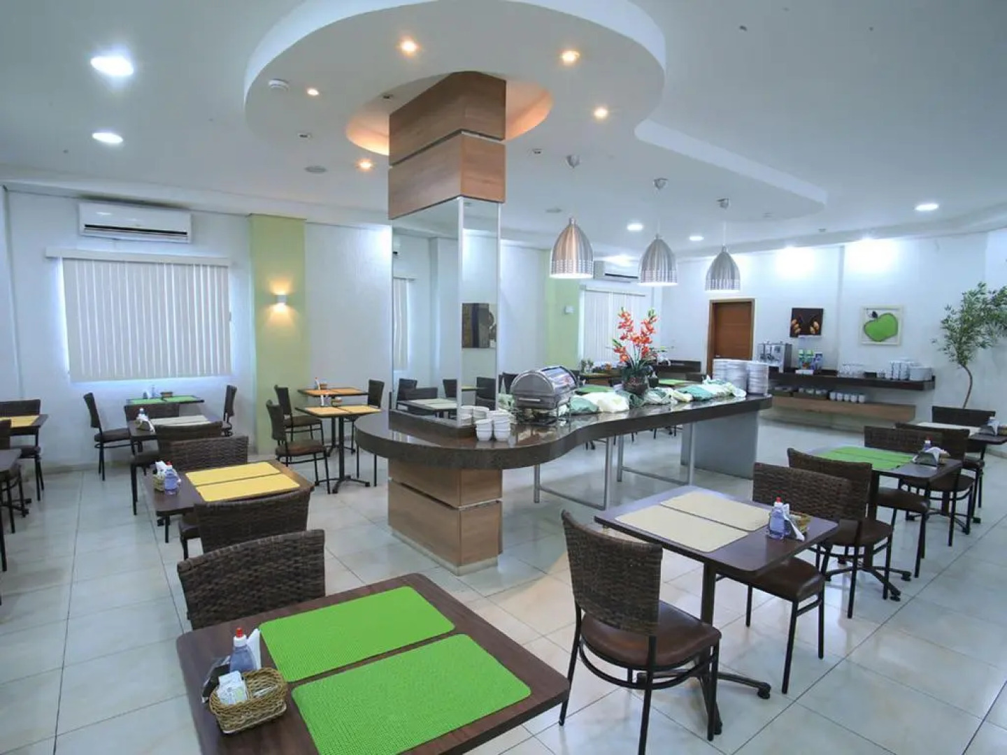 Larison Hotéis ECONOMY