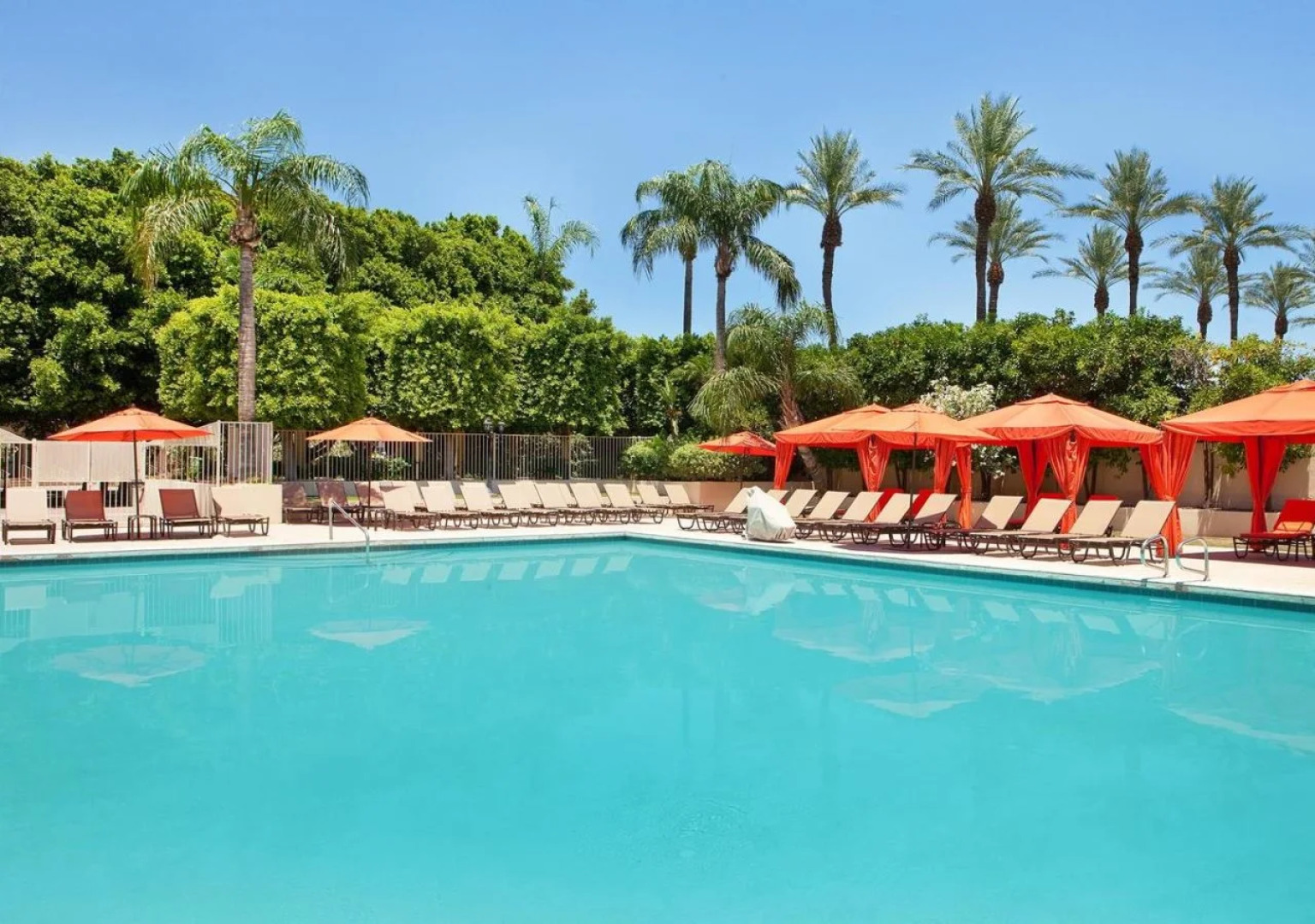 Sheraton Crescent Hotel