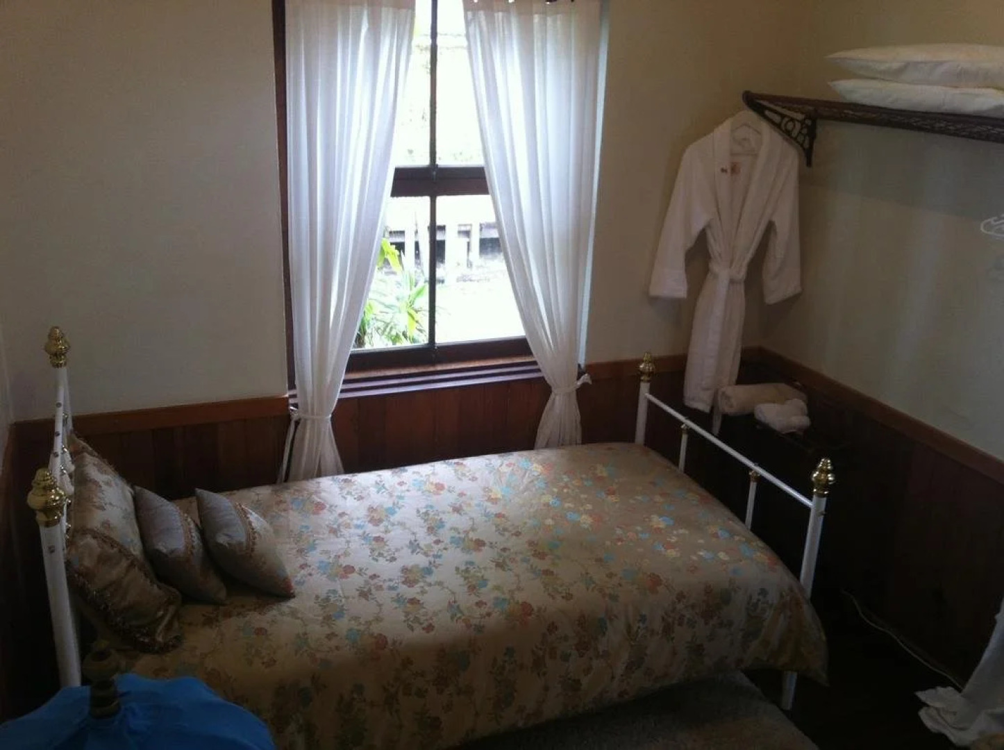 Celestial Dew Guest House, Day Spa, Retreat