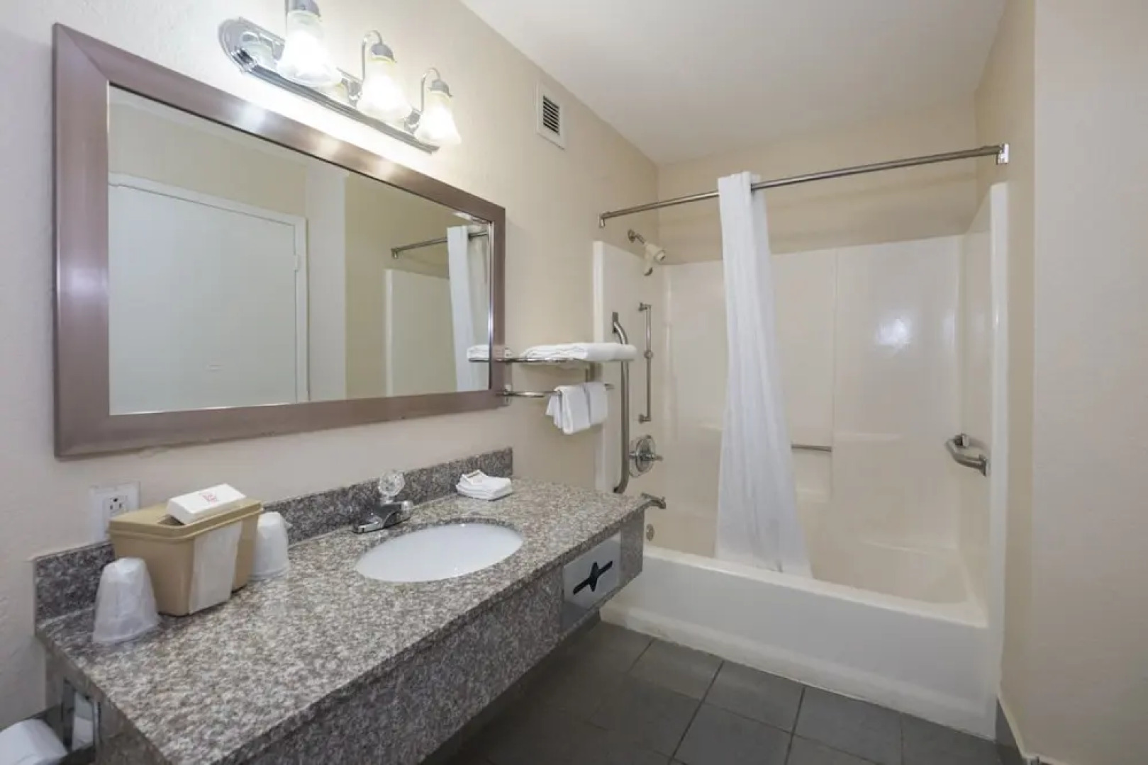 Red Roof Inn Mobile Midtown