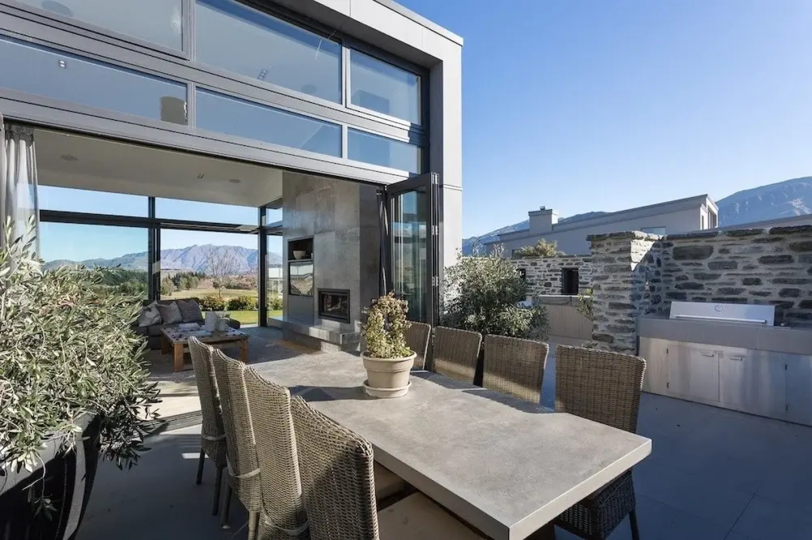 Luxury Arrowtown Opulence