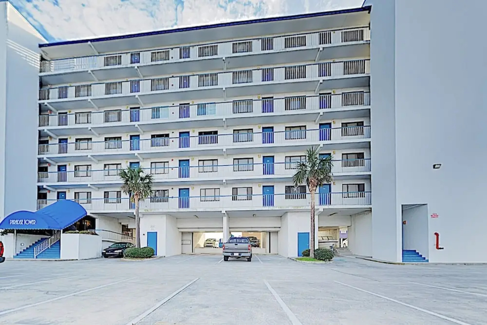 New Listing! Beachfront Perch W/ Sparkling Pool 2 Bedroom Condo