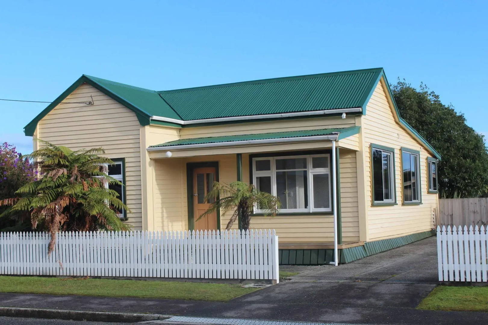 Theatre Royal Hotel Kumara