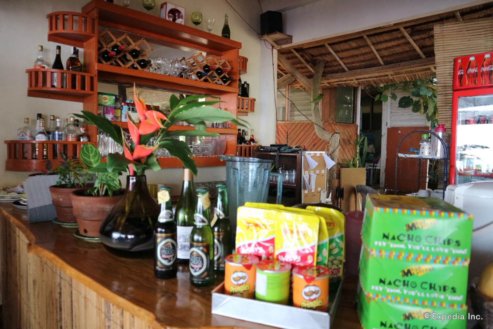 Blue Wave Inn Beach Resort & Restaurant