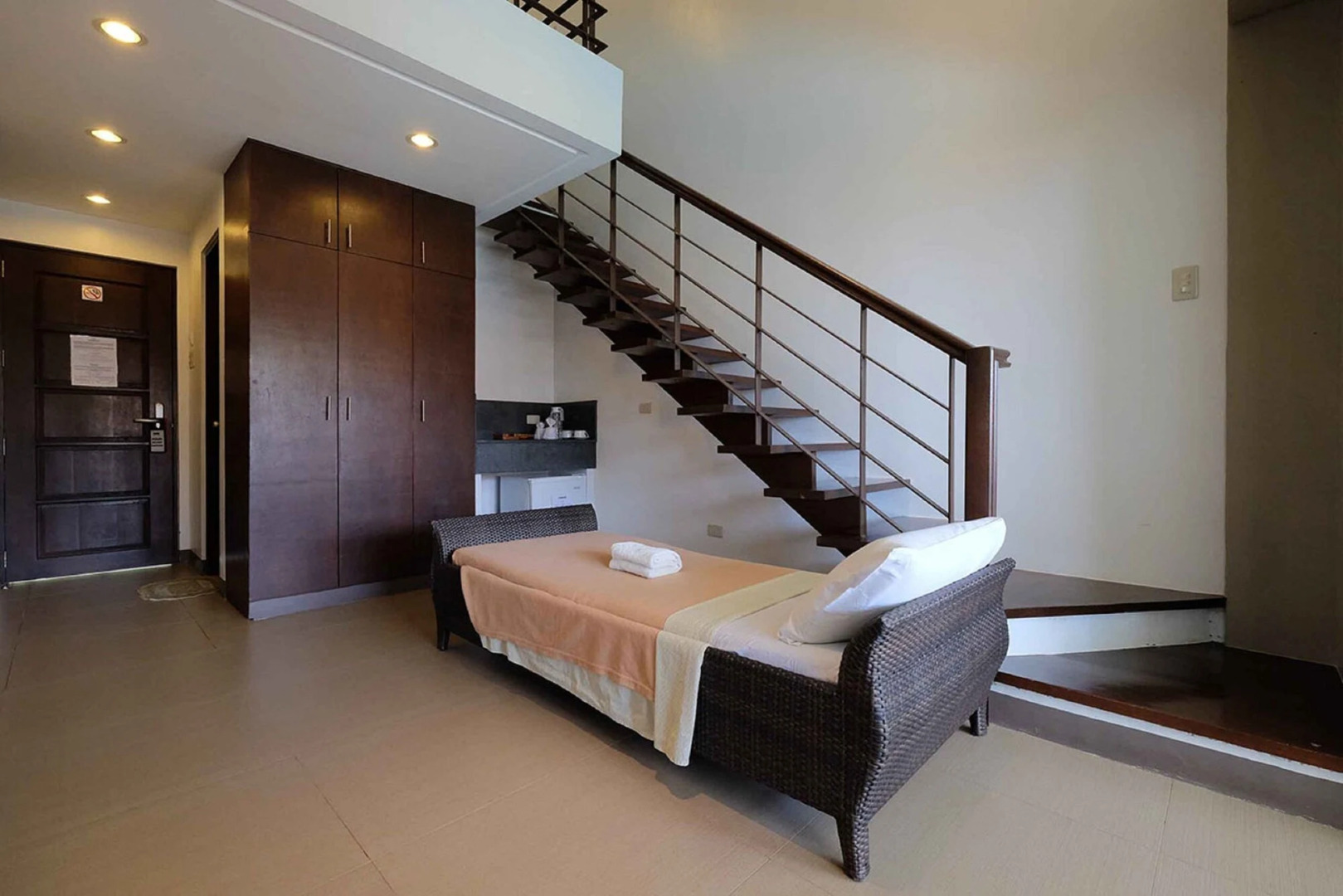 Dive Thru Scuba Resort