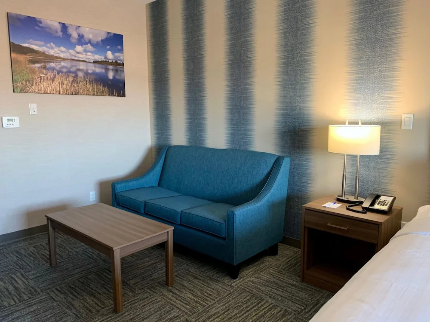 Meridian Inn & Suites Regina Airport