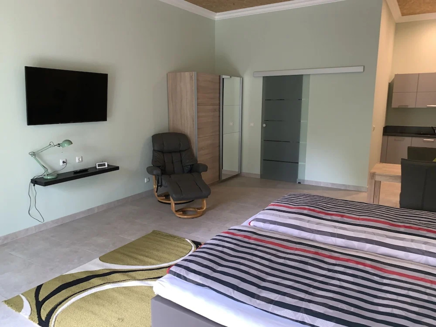 Apartment Garten near Airport