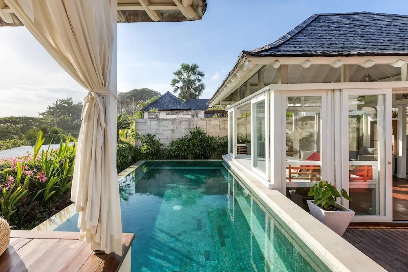 Exquisite Oceanfront 1 Br Villa in Seminyak