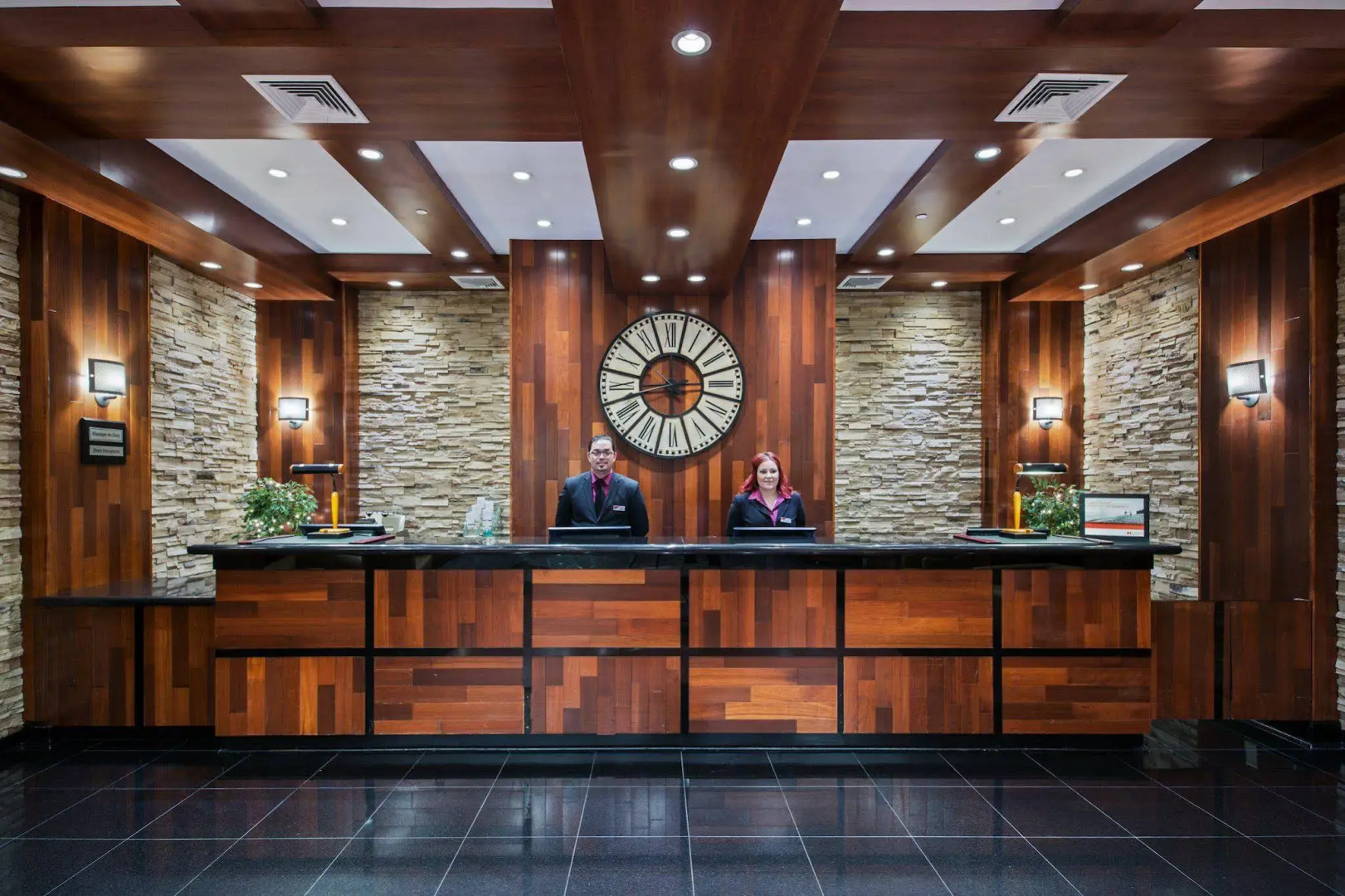 Crowne Plaza Newark Airport by IHG