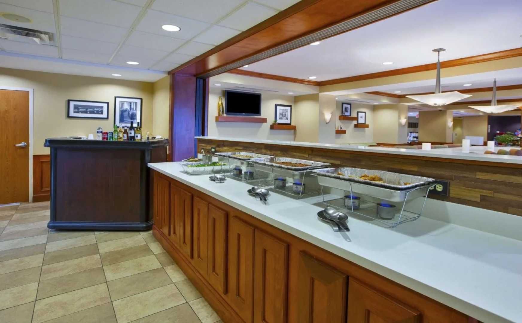 Hampton Inn Commerce Novi