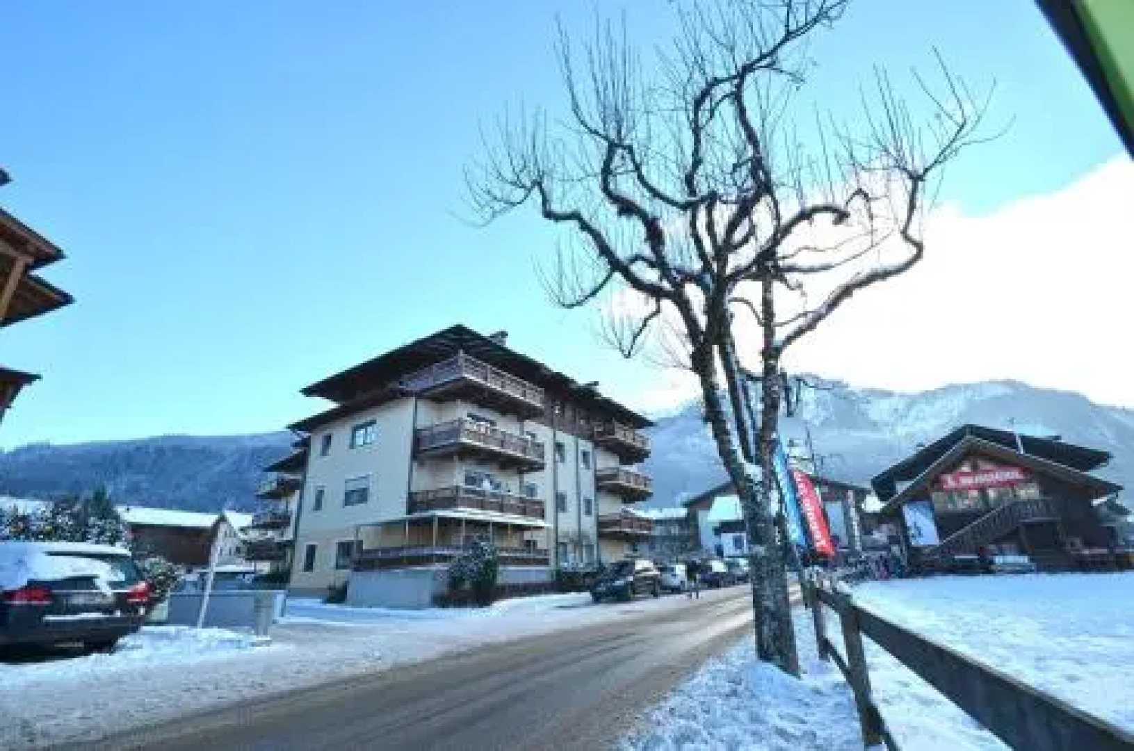 Ski & Golf Apartments by Kaprun Rentals