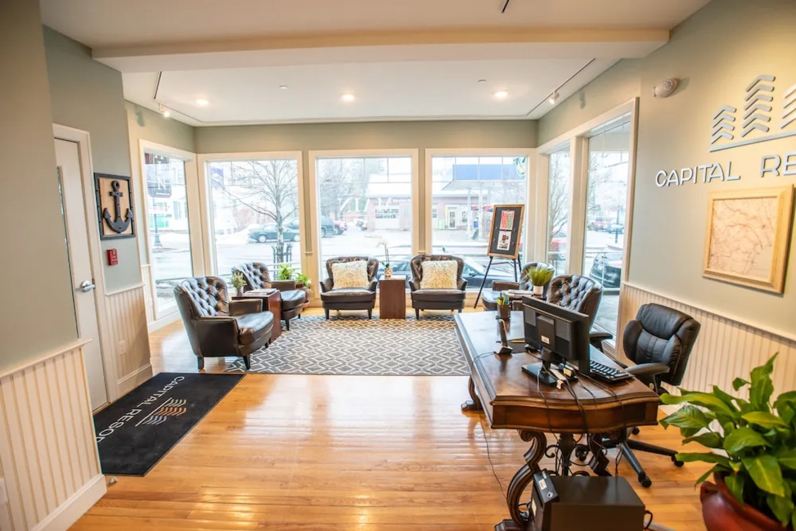 Capital Resorts - 84 Main