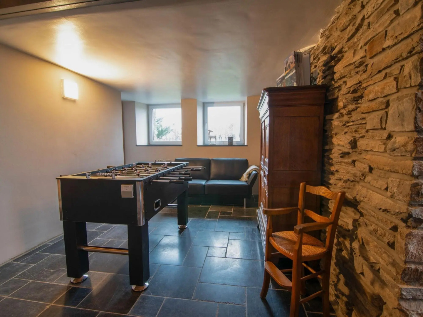 Very spacious house with sauna, spa and countryside views