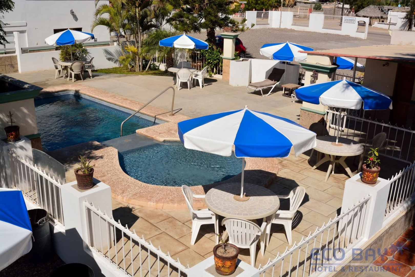 Eco Bay Hotel y Restaurant