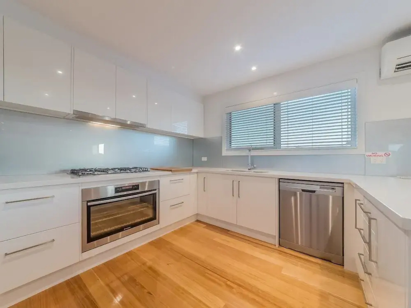 7 Boardwalk Lakeside in Cowes