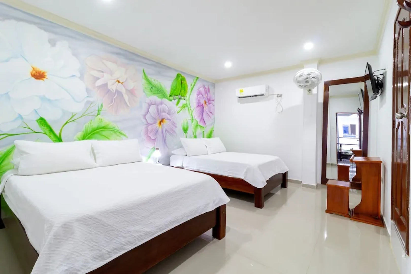 Hotel Jardines Evans By Gh Suites