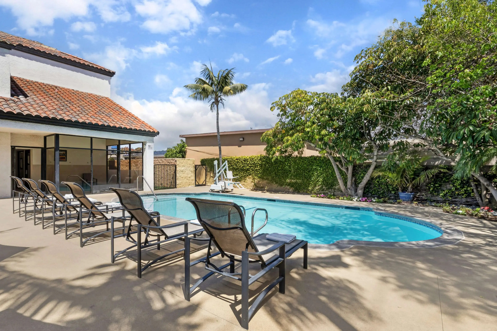 Best Western Plus Newport Mesa Inn