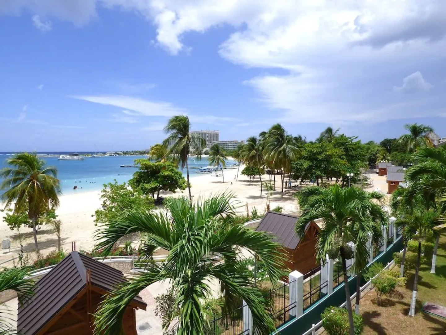 Beach One Bedroom Suite C15