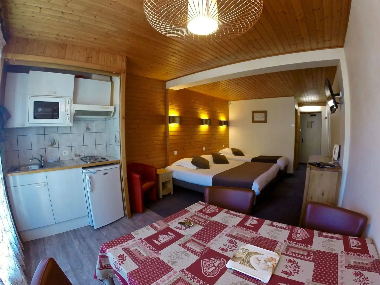 Hôtel Loisirs Les Côtes, Résidence et Chalets