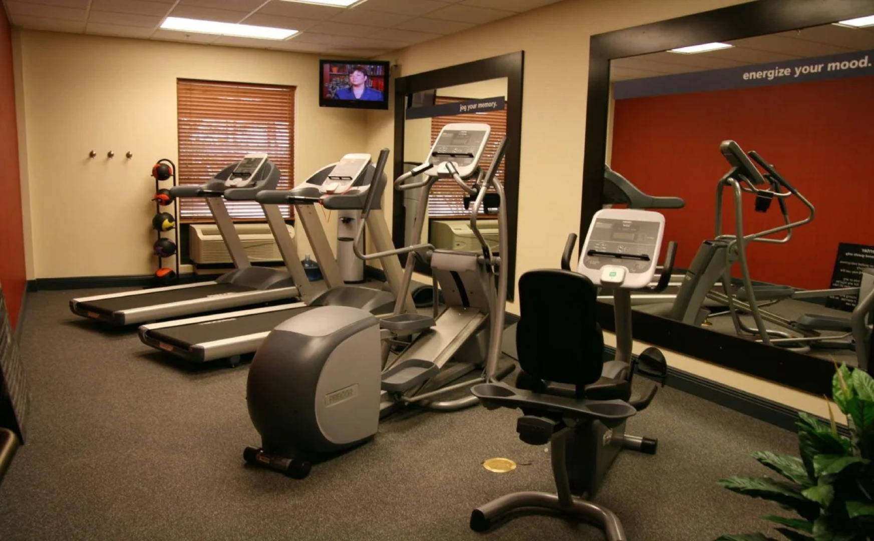 Hampton Inn & Suites Jennings