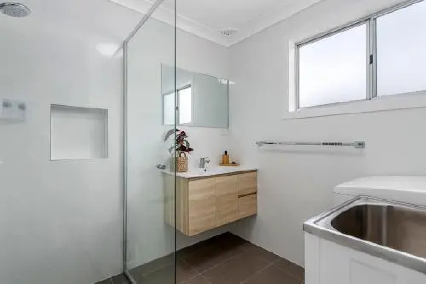 Sea View, 3 Hodgson Street