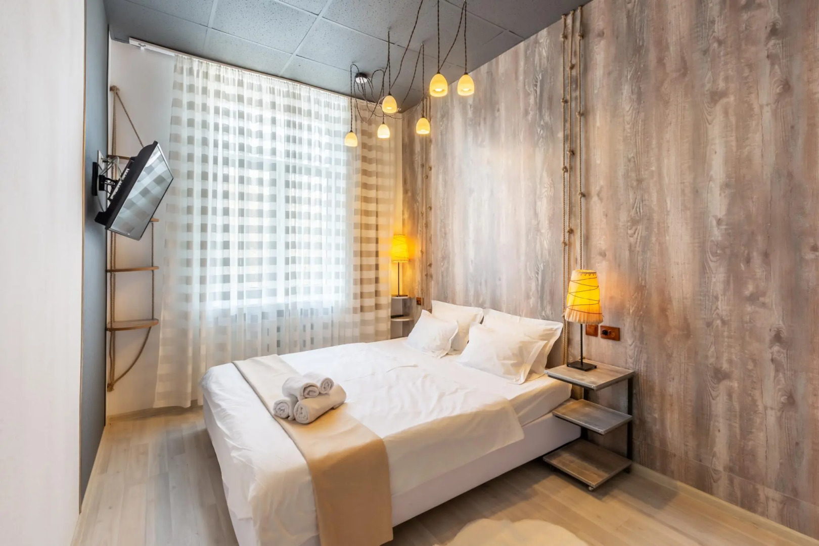 Отель «Ананас»