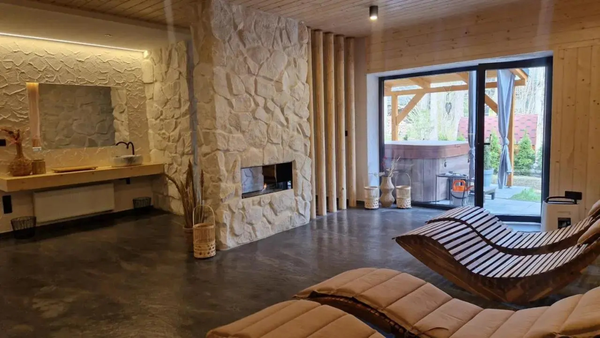 Pension/Apartments Kúria na Táloch