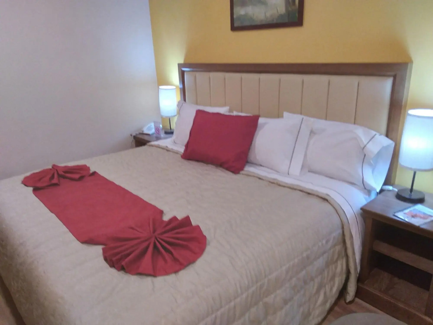 Hotel J&E by Serranillo