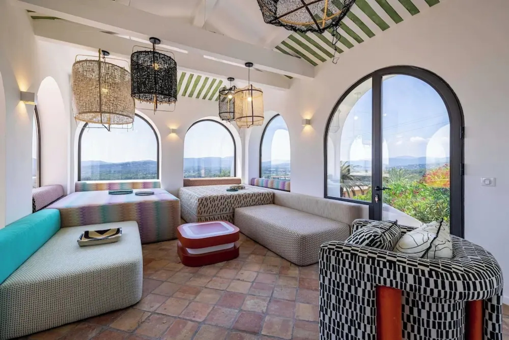 Sumptuous Provencal Villa - Grimaud Hills - 12br/24p